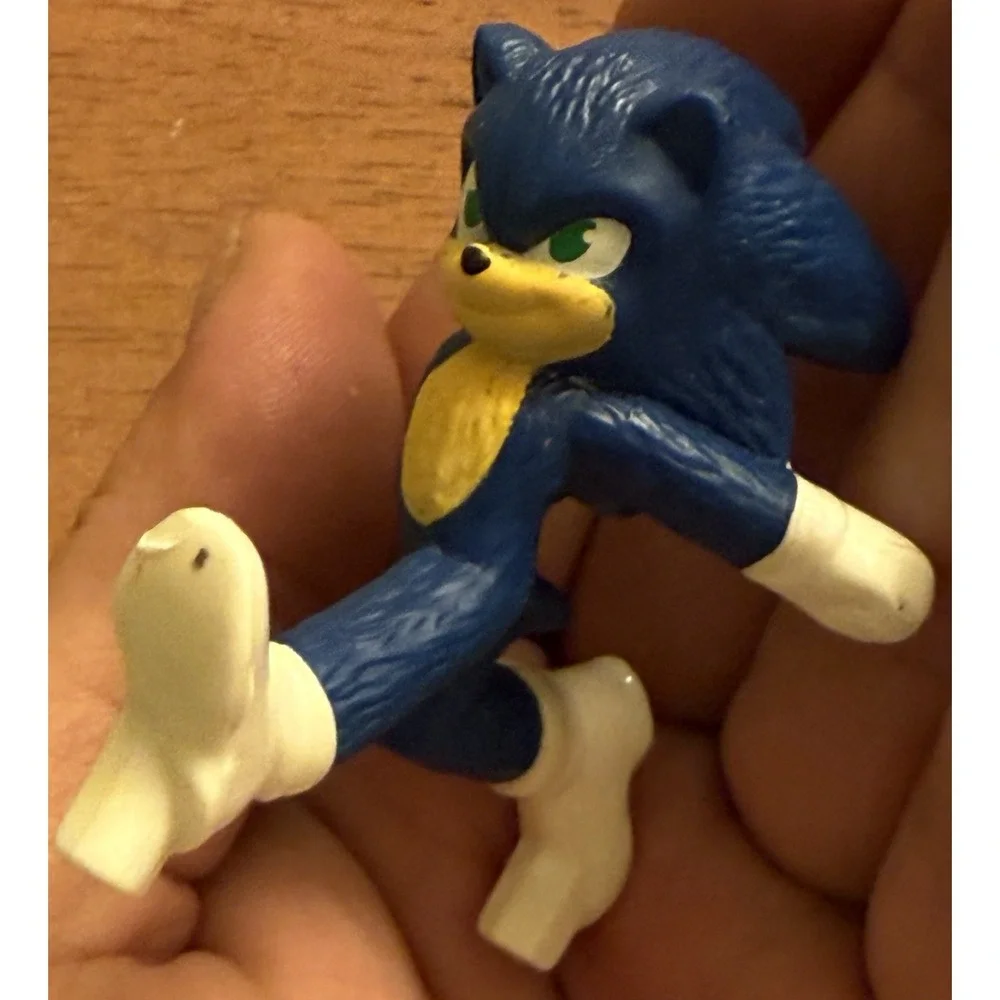 Sonic The Hedgehog Running Figure Toy‎ Action Cake Topper Does not Stand
